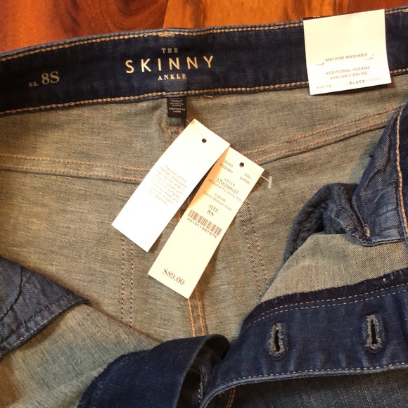 WHBM high rise skinny jeans. - Picture 9 of 11